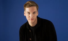 Singer-songwriter George Ezra