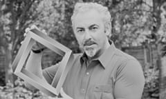 David Berglas<br>British magician David Berglas poses holding an illusionary sculpture in London on 26th June 1986. (Photo by United News/Popperfoto via Getty Images/Getty Images)