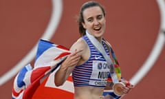 Laura Muir of Great Britain celebrates after winning bronze in the 2022 World Championship women's 1500m final