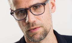 Richard Bacon will discuss the week’s events in front of a New York studio audience.