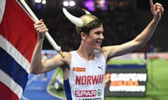 Jakob Ingebrigtsen enjoys his lap of honour