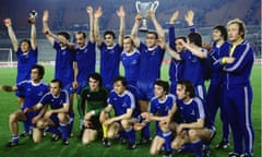 Football - Dinamo Tbilisi v Carl Zeiss Jena - European Cup Winners Cup Final - Rheinstadion - Dusseldorf - 13/5/81
The Dinamo Tbilisi team celebrate with the trophy
Mandatory Credit:Action Images