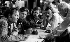 FAT CITY [US 1972]
L-R Stacy Keach, Jeff Bridges, unidentified, Conrad Hall (Director of Photography) and John Huston (director)
picture from the Ronald Grant Archive