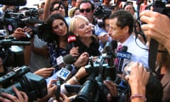 Anthony Weiner faces the press in 2013.