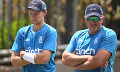 England's Joe Root (left) and coach Chris Silverwood.