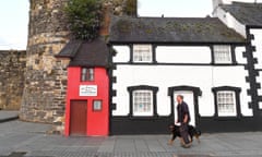 The UK’s smallest house in Conwy, Wales.General views outside The Smallest House in Great Britain as the owners wait to receive one of Snug's new 'Small Biggie' sofas, to demonstrate the 'sofa in a box's ability to fit the most awkward of spaces, in Conwy, North Wales. Picture date: Friday August 13, 2021. PA Photo. The Smallest House in Great Britain, which measures just 72 inches wide has been given an interior makeover, including its first sofa in over 400 years. Photo credit should read: Anthony Devlin/PA Wire