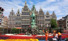 Beware of long lines at Antwerp’s Grote Markt.