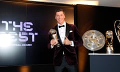 Robert Lewandowski adds another trophy to the pile.