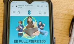 EE advertising its superfast broadband service.