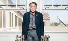 ray kurzweil in a room at singularity, the university he co-founded in mountain view, california