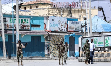 Somali forces battle to end deadly hotel siege in Mogadishu – video