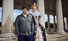 Frankie Boyle with actor dressed as Elizabeth 1