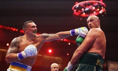 Tyson Fury v Oleksandr Usyk: Ring Of Fire - Fight Night<br>RIYADH, SAUDI ARABIA - MAY 18: Oleksandr Usyk punches Tyson Fury during the IBF, WBA, WBC, WBO and Undisputed Heavyweight titles' fight between Tyson Fury and Oleksandr Usyk at Kingdom Arena on May 18, 2024 in Riyadh, Saudi Arabia. (Photo by Richard Pelham/Getty Images)