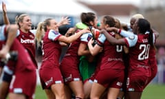 West Ham players celebrate.