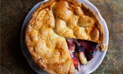 Nigel Slater’s apple and blackberry pie