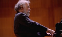 Radu Lupu Performs In Bologna<br>BOLOGNA, ITALY - JANUARY 16: Romanian pianist Radu Lupu performs in a solo concert for Musica Insieme at Auditorium Manzoni on January 16, 2017 in Bologna, Italy. (Photo by Roberto Serra - Iguana Press/Redferns)