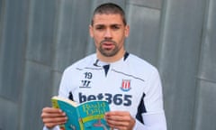 Jonathan Walters reading Roald Dahl