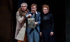 Angus Wright, John Heffernan and Dorothea Myer-Bennett in Nachtland.