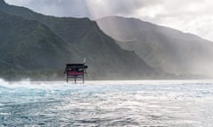 The judges’ tower at Teahupo’o