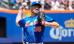 Justin Verlander earned his 250th career victory on Sunday in his final start with the New York Mets before Tuesday’s trade to Houston.