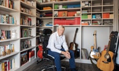 Alan Johnson<br>Ex Labour MP Alan Johnson at home. ALan Johnson's debut novel is 'The Last Train to Gipsy Hill.'
