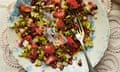 Bostana salatası – orchard salad with pomegranate molasses