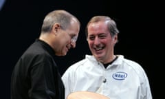 APPLE JOBS INTEL OTELLINI<br>Apple Computer CEO Steve Jobs, left, smiles with Intel Corp CEO Paul Otellini during the MacWorld conference in San Francisco, Calif., Tuesday, Jan. 10, 2006. (AP Photo/Paul Sakuma)