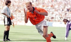 Dennis Bergkamp celebrates his last minute winner.