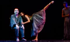 Lindsay Kemp and Daniela Maccari performing on stage.