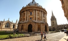 University students outside the Radcliffe Camera in Oxford.