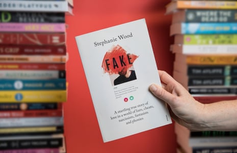 Cover of the book Fake by Stephanie Wood