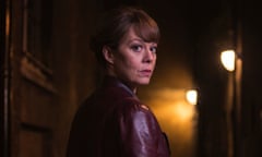 MAMMOTH SCREEN PRESENTS FEARLESS EPISODE 5 Pictured: HELEN McCRORY as Emma Banville. This photograph is (C) iTV and can only be reproduced for editorial purposes directly in connection with the programme or event mentioned above. Once made available by ITV plc Picture Desk, this photograph can be reproduced once only up until the transmission [TX] date and no reproduction fee will be charged. Any subsequent usage may incur a fee. This photograph must not be manipulated [excluding basic cropping] in a manner which alters the visual appearance of the person photographed deemed detrimental or inappropriate by ITV plc Picture Desk. This photograph must not be syndicated to any other company, publication or website, or permanently archived, without the express written permission of ITV Plc Picture Desk. Full Terms and conditions are available on the website www.itvpictures.com For further information please contact: Patrick.smith@itv.com 0207 1573044