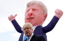Boris Johnson with an inflatable model of himself