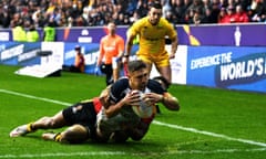 Tommy Makinson scores his fifth try of the match.