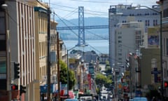 SF harbour<br>Views of the harbour often glimpsed from steep streets.