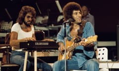 The British guitarist and singer-songwriter Ray Dorset performing with Mungo Jerry, circa 1970.