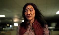 2022, EVERYTHING EVERYWHERE ALL AT<br>MICHELLE YEOH Character(s): Evelyn Wang Film 'EVERYTHING EVERYWHERE ALL AT ONCE' (2022) Directed By DAN KWAN &amp; DANIEL SCHEINERT 11 March 2022 SBE16507 Allstar/A24 **WARNING** This Photograph is for editorial use only and is the copyright of A24 and/or the Photographer assigned by the Film or Production Company &amp; can only be reproduced by publications in conjunction with the promotion of the above Film. A Mandatory Credit To A24 is required. The Photographer should also be credited when known. No commercial use can be granted without written authority from the Film Company.