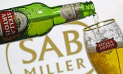 Beer flows from a bottle of Stella Artois into a glass in this picture illustration taken in Sarajevo, Bosnia and Herzegovina November 5, 2015. The new group would combine AB InBev’s Budweiser, Stella Artois and Corona lagers with SABMiller’s Peroni, Grolsch and Pilsner Urquell. AB InBev would add certain Latin American and Asian breweries to its already large presence and, crucially, enter Africa for the first time. REUTERS/Dado Ruvic