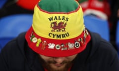 A fan in a Wales-Cymru hat.