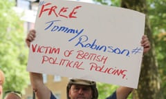 Supporters of Tommy Robinson gather outside Downing Street 26 May 2018