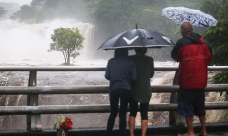   Hurricane Lane: huge downpours drench Hawaii as storm system nears  – video