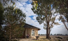 Unmani Umani, 70, lives in the tiny Victorian town of Wal Wal and is volunteering with Rural Australians for Refugees to try to bring an Afghani family to Australia.