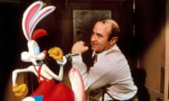 'WHO FRAMED ROGER RABBIT' FILM - 1988<br>UK, EIRE, TURKEY, SOUTH AFRICA, HONG KONG, CROATIA ONLY No Merchandising. Editorial Use Only Mandatory Credit: Photo by Everett Collection / Rex Features ( 435340b ) Roger Rabbit, Bob Hoskins 'WHO FRAMED ROGER RABBIT' FILM - 1988 508727 hoskins webgallery