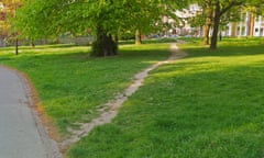 An elephant path - an unofficial shortcut - in a park in Tunbridge Wells<br>G23WTM An elephant path - an unofficial shortcut - in a park in Tunbridge Wells