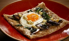 David Atherton’s recipe for buckwheat pancakes with mushroom, spinach and egg