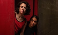 Margaret Qualley and Geraldine Viswanathan in Drive-Away Dolls