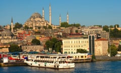 View from Galata Bridge looking towards Suleymaniye Mosque, Istanbul, turkey. Image shot 2012. Exact date unknown.<br>AMBH5G View from Galata Bridge looking towards Suleymaniye Mosque, Istanbul, turkey. Image shot 2012. Exact date unknown.