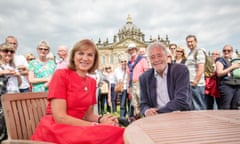 Fiona Bruce and David Battie on Antiques Roadshow