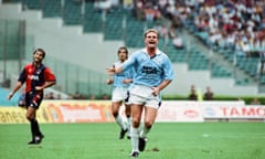 Italian Serie A league match at the Stadio Olimpico, Rome. Lazio v Genoa. Paul Gascoigne of Lazio makes his debut. 28th September 1992.<br>EN97XC Italian Serie A league match at the Stadio Olimpico, Rome. Lazio v Genoa. Paul Gascoigne of Lazio makes his debut. 28th September 1992.