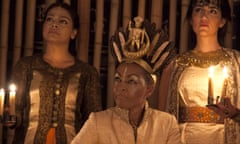 Ayesha Dharker, Adjoa Andoh and Leila Farzad in Richard II at the Sam Wanamaker Playhouse in 2019.